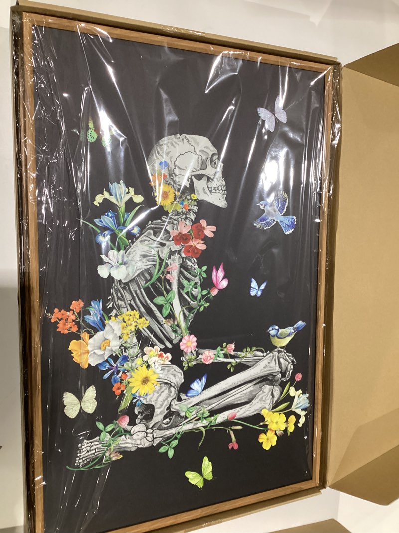 Condition photo showing Good Condition for TOARTi Large Framed Vintage Botanical Canvas Wall Art Set(16''x24''), Aesthetic William Morris Flowers Drawing Sketch Art Prints, Natural Antique Flower Painting Poster for Home Bedroom Living Room