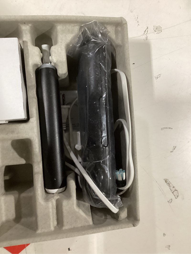 Condition photo showing Good Condition for Oral-B iO Series 3 Limited Electric Toothbrush with 2 Brush Heads  Rechargeable  Black