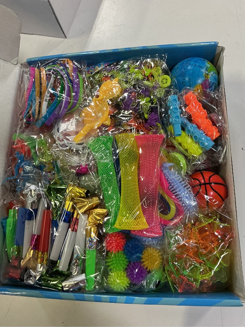 Condition photo showing Good Condition for 1000 pcs party favors for kids, fidget toys bulk, birthday gift toys, fidgets stocking stuffers, treasure box birthday party, goodie bag stuffers, carnival prizes, pinata filler stuffers for classroom 1000 toys