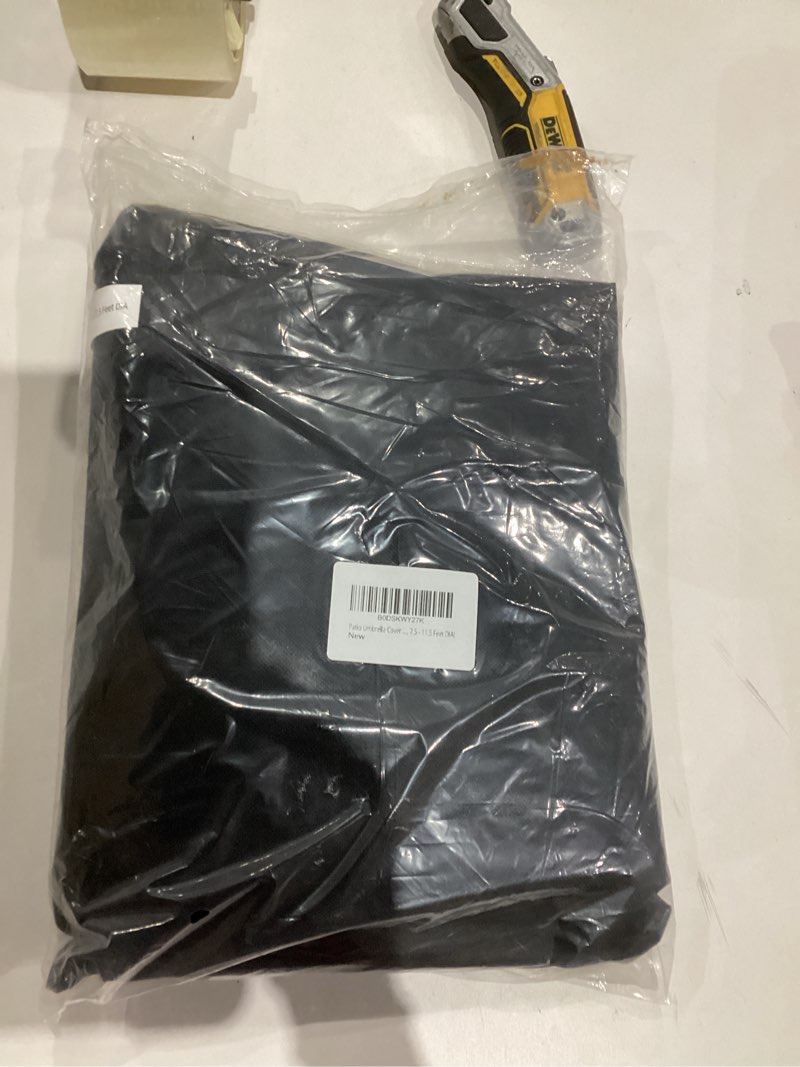Condition photo showing New/Like New for 600D Oxford Cloth Waterproof Patio Umbrella Cover - Fits 7.5-11.5ft Outdoor Gardens Cantilever, Windproof Anti-UV Dustproof with Heavy Duty Zipper Adjustable Drawstring, All Year Protection,Black Black 7.5 - 11.5 Feet DIA
