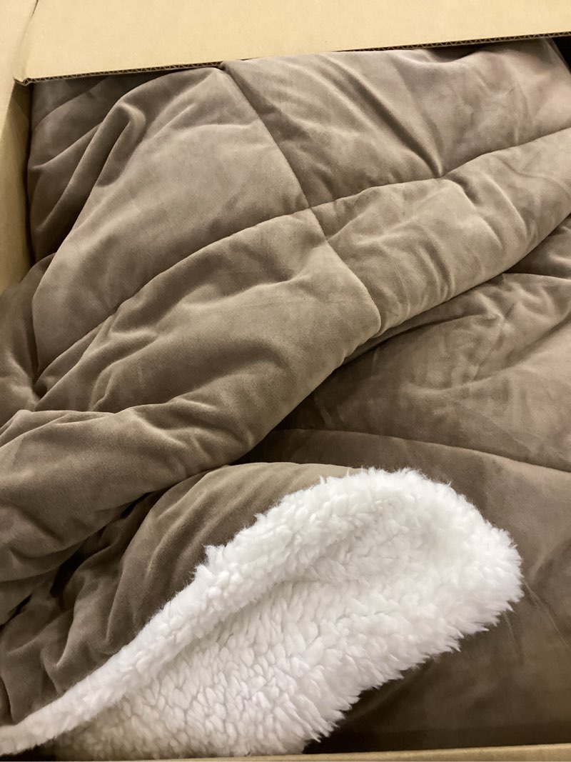 Condition photo showing Good Condition for UGG Blissful Full/Queen Comforter Set with 2 Pillow Shams Reversible Comforter Plush Fluffy Warm Bed Set Premium Down Alternative Bedding for College Dorm Essentials, Full/Queen, Light Brown Fawn Brown Full/Queen