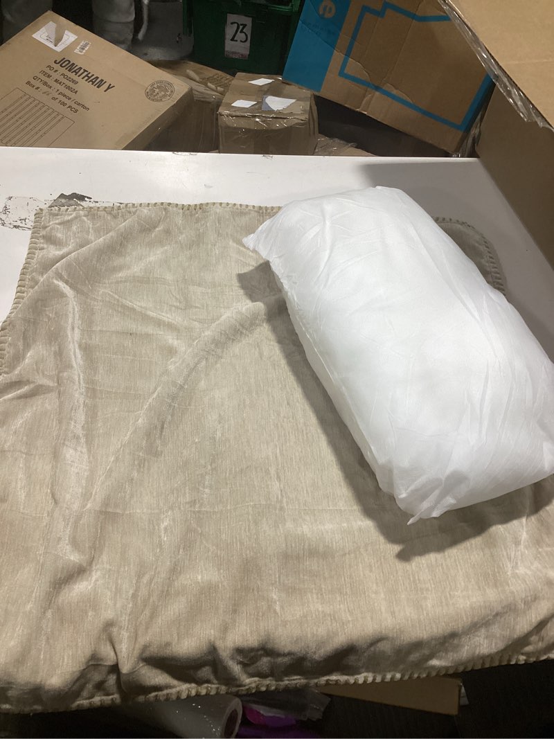 Condition photo showing Good Condition for assorted 2 26x26 champagne pillow covers with 4 18x10 accent pillow fillings (photo for reference)