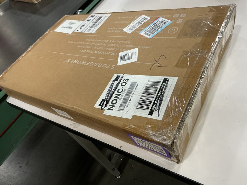 Condition photo showing Good Condition for SONGMICS 3-Section Laundry Hamper With Lid, 44.9 Gal (170 L) Large Laundry Basket With 3 Removable Machine Washable Fabric Bag, Bamboo Clothes Hamper, Handles, for Bathroom, Brown ULCB069K01 Line bamboo Brown 170 L