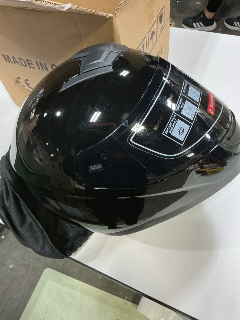 Condition photo showing Good Condition for Cat Ear Motorcycle Helmet,Men and Women Cool Cute Cat Full Face Helmet,DOT/FMVSS-218 Certification Standard,Suitable for All Seasons Medium Black