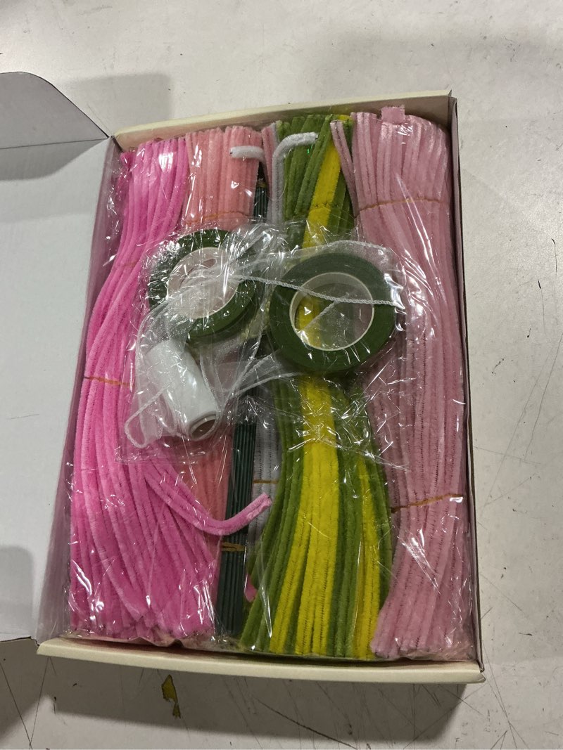 Condition photo showing Good Condition for lenynal 500 pcs pastel pipe cleaners bulk craft, pink pipe cleaner flower kit, glue-free & safe for kids, step-by-step tutorial, 6 colors chenille stems for flower making blush garden