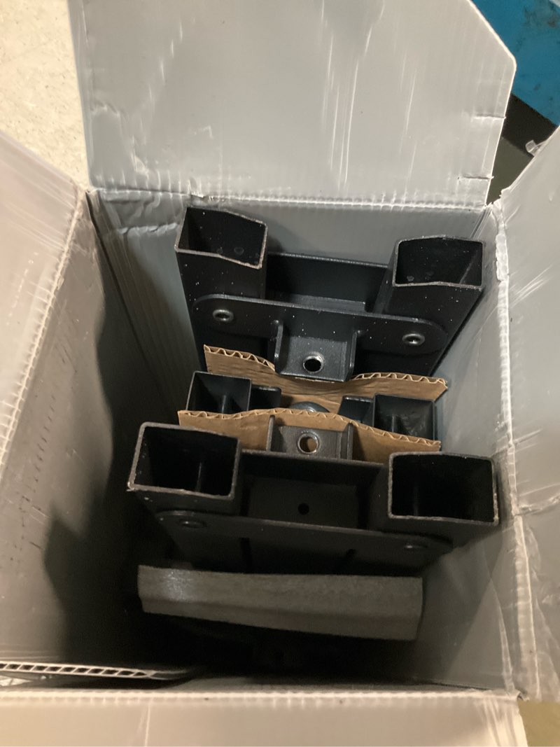https://lotting-media.assets.bidfta.com/lotting_5a32f816-0add-4a87-9194-dd6fa8fa8dad