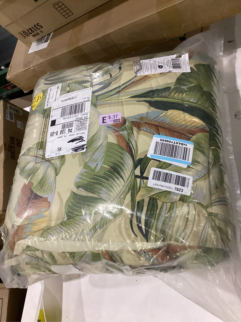Condition photo showing New/Like New for Tommy Bahama - Queen Comforter Set, Cotton Sateen Bedding with Matching Shams & Bedskirt, Home Decor for All Seasons (Palmiers Green, Queen) California King