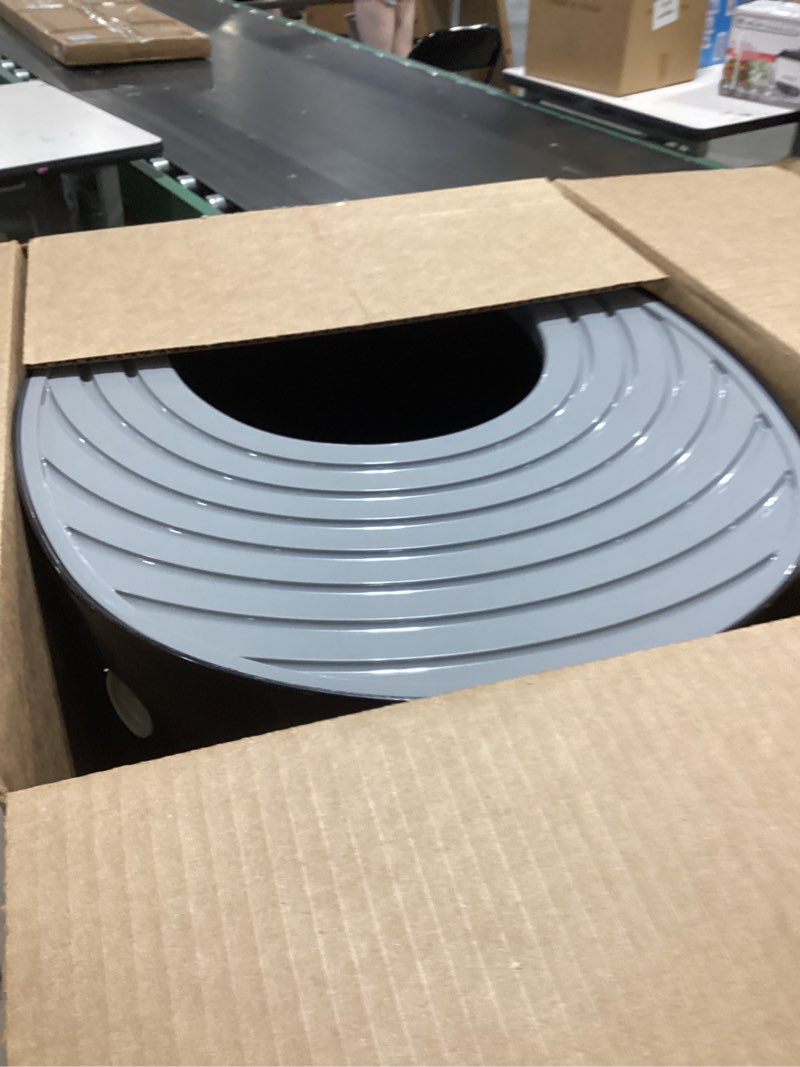 Condition photo showing Good Condition for iris usa cat litter box large top entry with lid enclosed covered hooded design litter catching scatter shield pan dog proof pet proof scoop included odor control for indoor cats kittens, black/gray top entry black