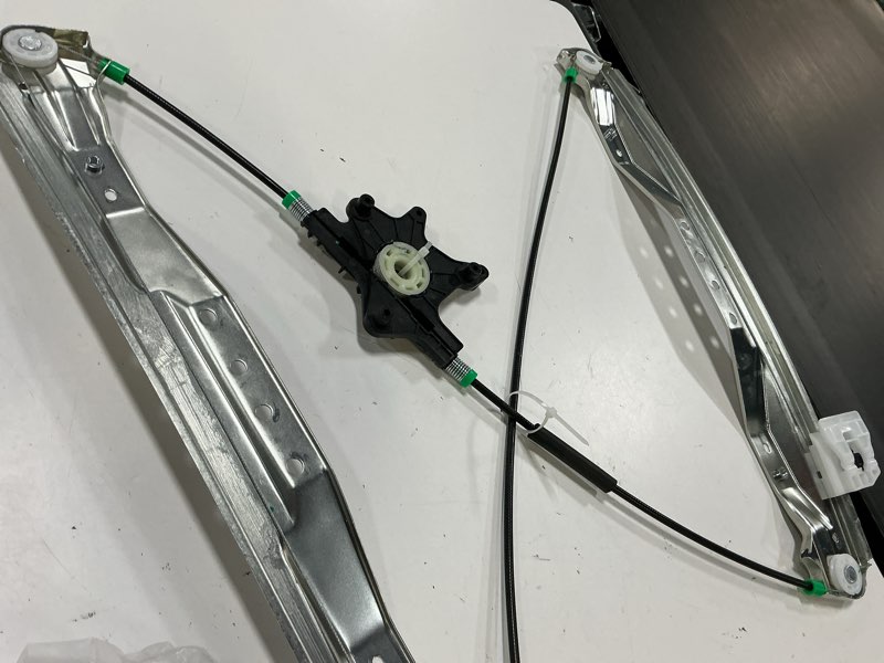 Condition photo showing Good Condition for power window regulator front left fits for 2008-2016 for chrysler town and country 2008-2018 for dodge grand caravan 2012-2015 for ram cargo van 2009-2014 for vw for routan 68030655aa 749-508 2008-2018 for dodge grand caravan front left