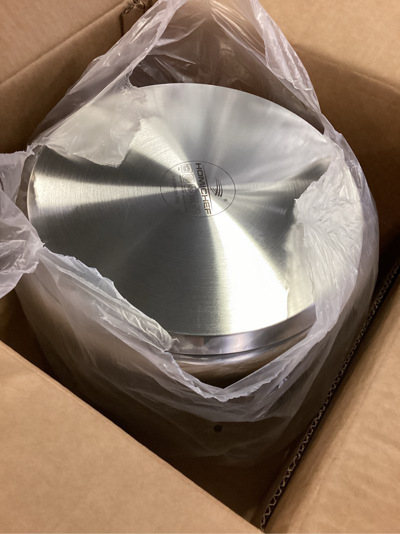 Condition photo showing Good Condition for HOMICHEF LARGE STOCK POT 24 Quart With Lid - Nickel Free Stainless Steel Cookware Stockpot 24 Quart - Healthy Cookware Polished Stockpots - Heavy Duty Induction Pot Soup Pot With Lid 24 Quart Mirror Polished Stainless Steel
