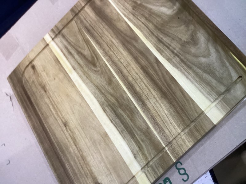 Condition photo showing Good Condition for wooden cutting board serving board