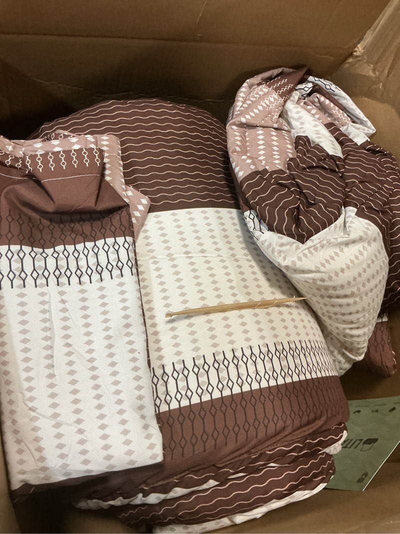 Condition photo showing Good Condition for litanika brown comforter set king - 3 pieces lightweight brown white colorblock stripe fluffy bedding comforter sets, all season bed set