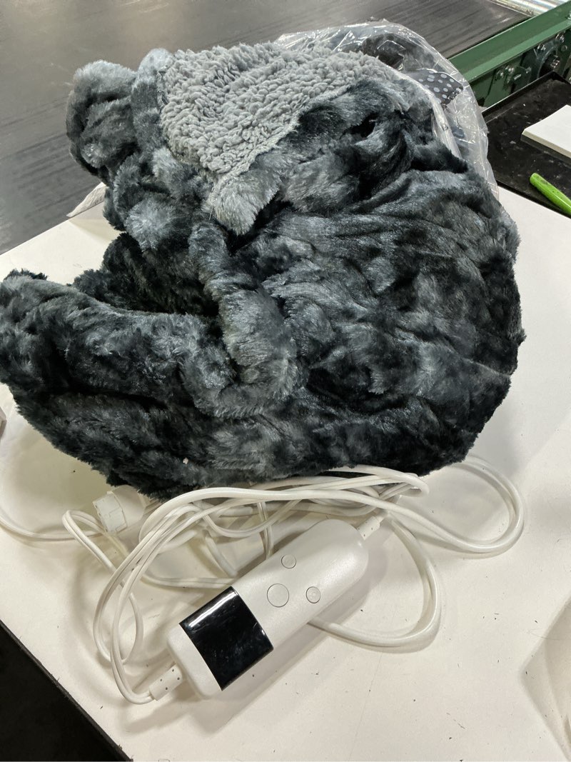 Condition photo showing Good Condition for aoibox electric heated blanket faux fur sherpa throw 62 x 84 inch with 10 heat levels and 5 timer