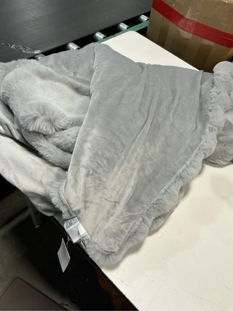 Condition photo showing Good Condition for ruched faux fur throw, 50x60, glacier