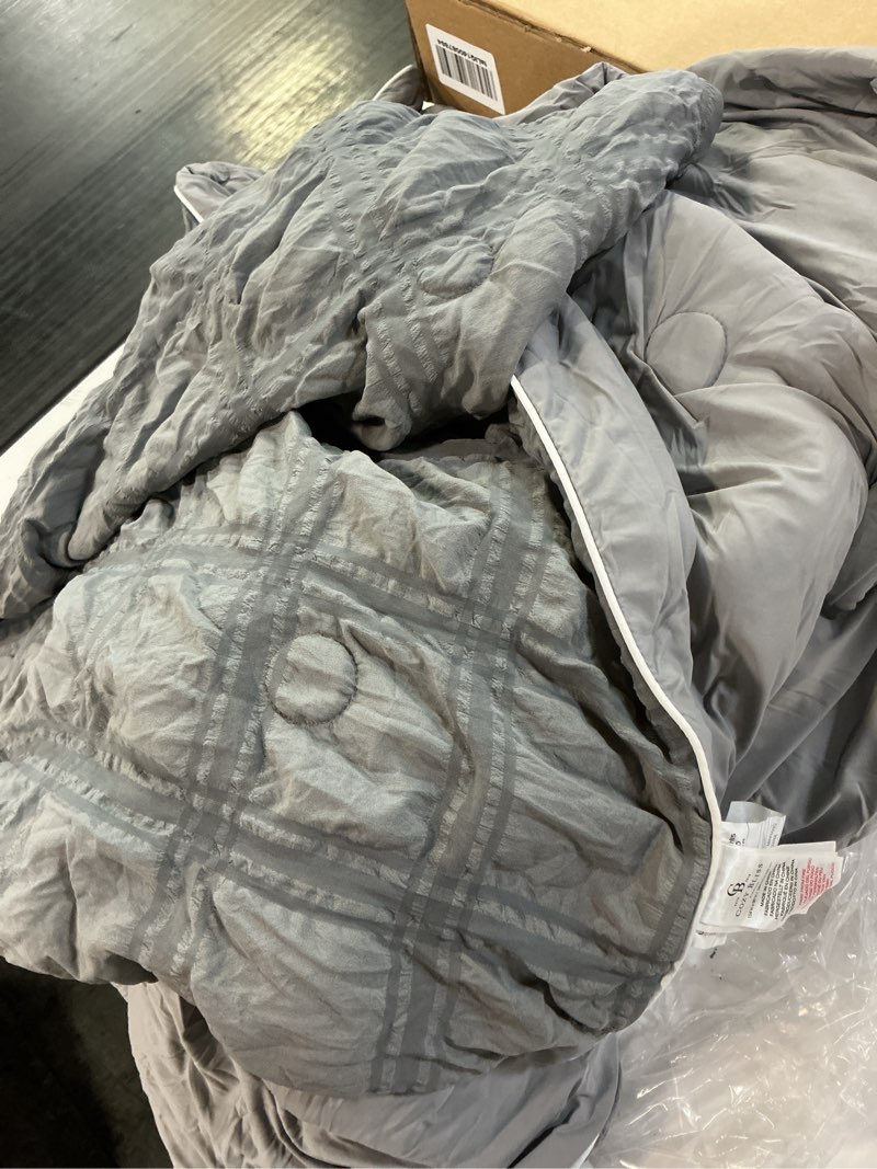 Condition photo showing Good Condition for cozy bliss seersucker cooling comforter queen size, q-max 0.45 reversible lightweight cooling blanket, breathable silk smooth summer bedding quilt for hot sleepers night sweats dark grey dark grey queen (104''x90'')