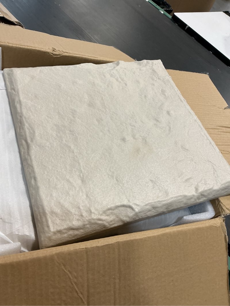 Condition photo showing Good Condition for vevor garden stepping stones, 8pcs 15.5 x 15.5 in, decorative stepping stones with stakes, weather-resistant plastic pathway pavers, smooth surface, outdoor walkway for lawn patio landscape, beige 8pcs beige