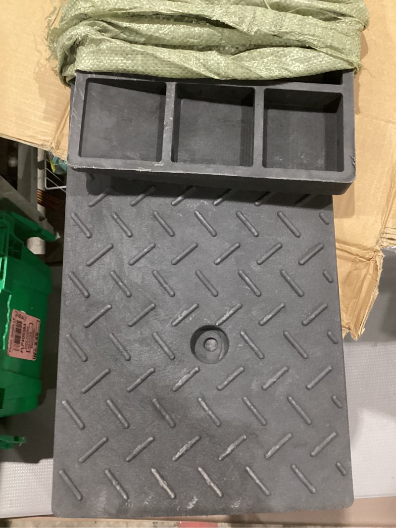 Condition photo showing Good Condition for heavy duty rubber curb ramps, 2'' rise, 2 pack, 6600 lbs/3t capacity, for driveway, loading dock, bike, vehicle, warehouse, sidewalk, wheelchair 2" h