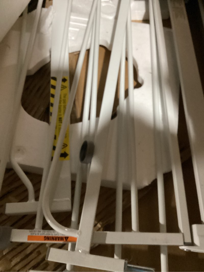 Condition photo showing Good Condition for regalo baby gate