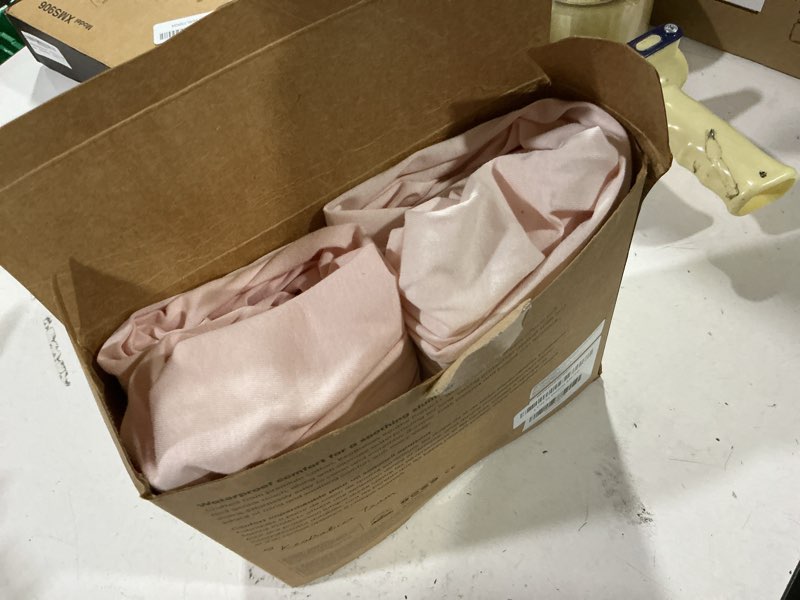 Condition photo showing Good Condition for 2-pack waterproof crib sheets for boys, girls - 52x28 fitted organic cotton baby crib sheets, toddler mattress protector cover, washable, soft & durable baby bedding essentials (mist rose)