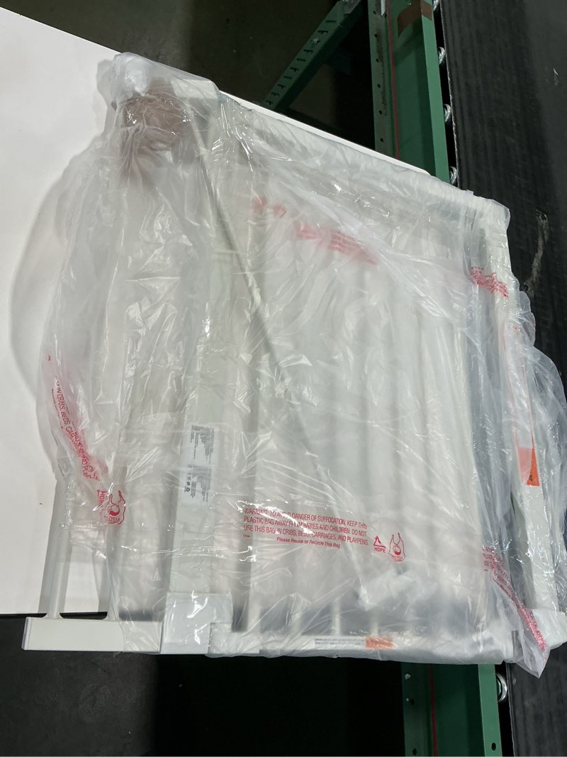 Condition photo showing Good Condition for Regalo 38.5-Inch Extra Wide Baby Gate – Pressure Mount Baby and Pet Safety Gate for Bottom of Stairs & Doorways – Tested and Trusted, American Designed, American Owned White 29-38.5"W x 30"H