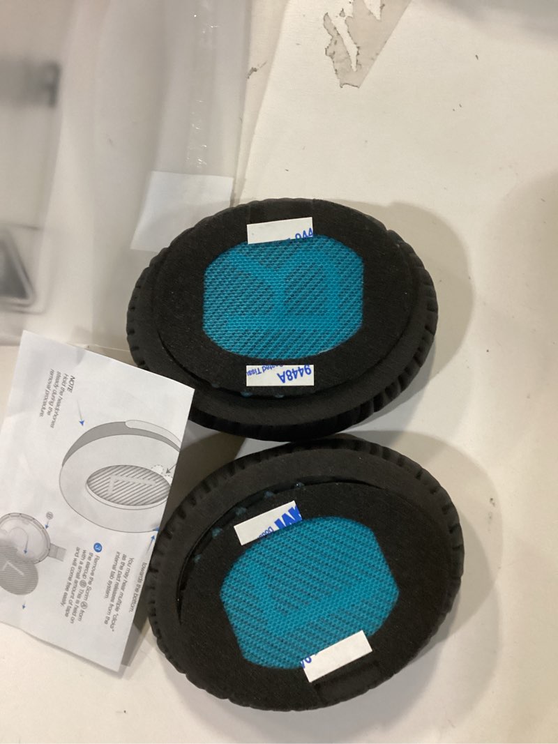 Condition photo showing Good Condition for Replacement Earpads for Bose QuietComfort QC 15 25 35 Premium Ear Pads QC15 QC25 QC35 AE2 & SoundLink, Memory Foam, Soft & Long Lasting by Brainwavz