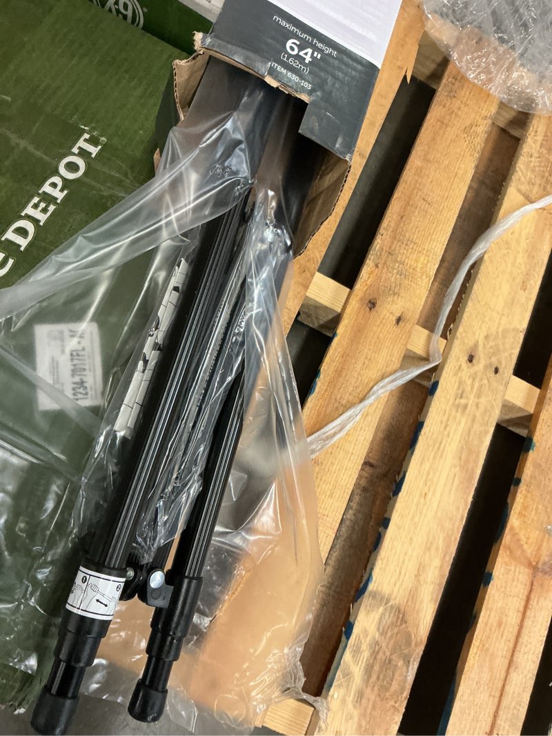 Condition photo showing Good Condition for office depot presentation easel, black with chart holder, 48etl