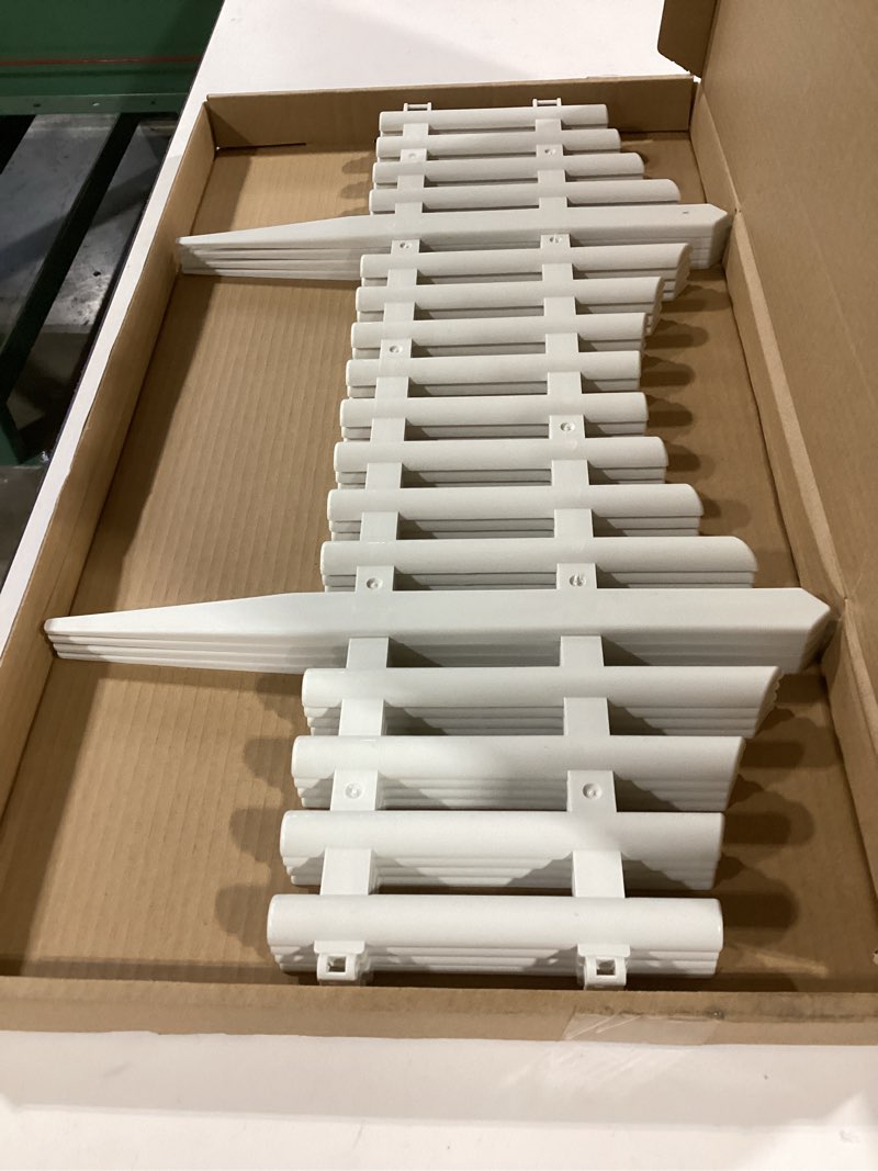 CHICIEVE Garden Fence Border for Decorative Fence Landscape Edging Plastic Flower Grass Lawn Bed Fencing Border,4 Pcs 24x13 inch
