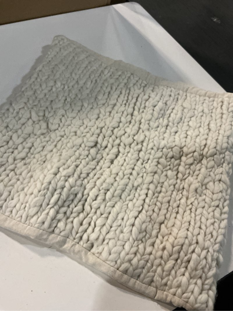Condition photo showing Good Condition for textured cotton pillow cover color: white zise 20x20 