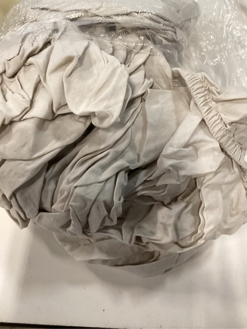 Condition photo showing Good Condition for european linen fitted sheet set, full, sand