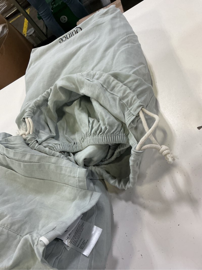 Condition photo showing Good Condition for european linen sheet set solid: willowleaf size: queen