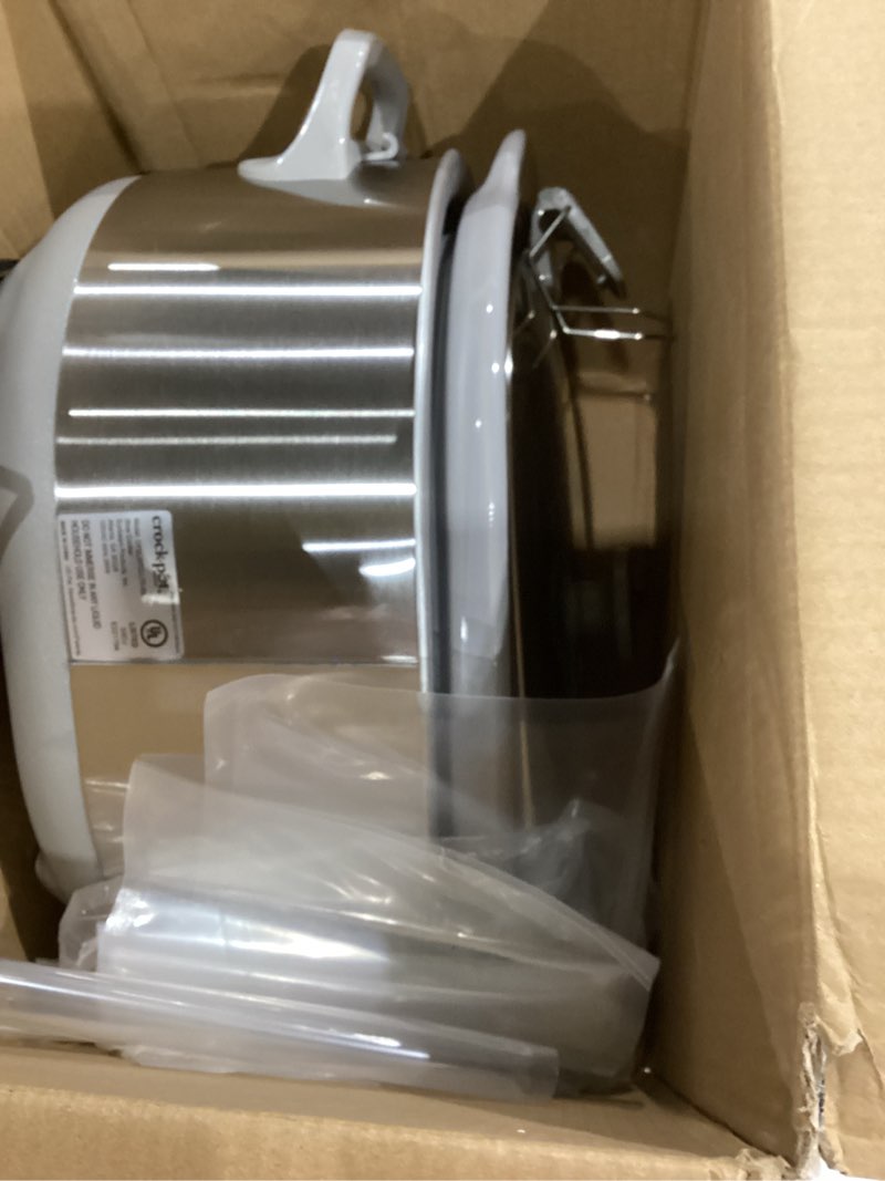 Condition photo showing Good Condition for crockpot programmable 7-quart cook & carry slow cooker with sous vide stainless steel