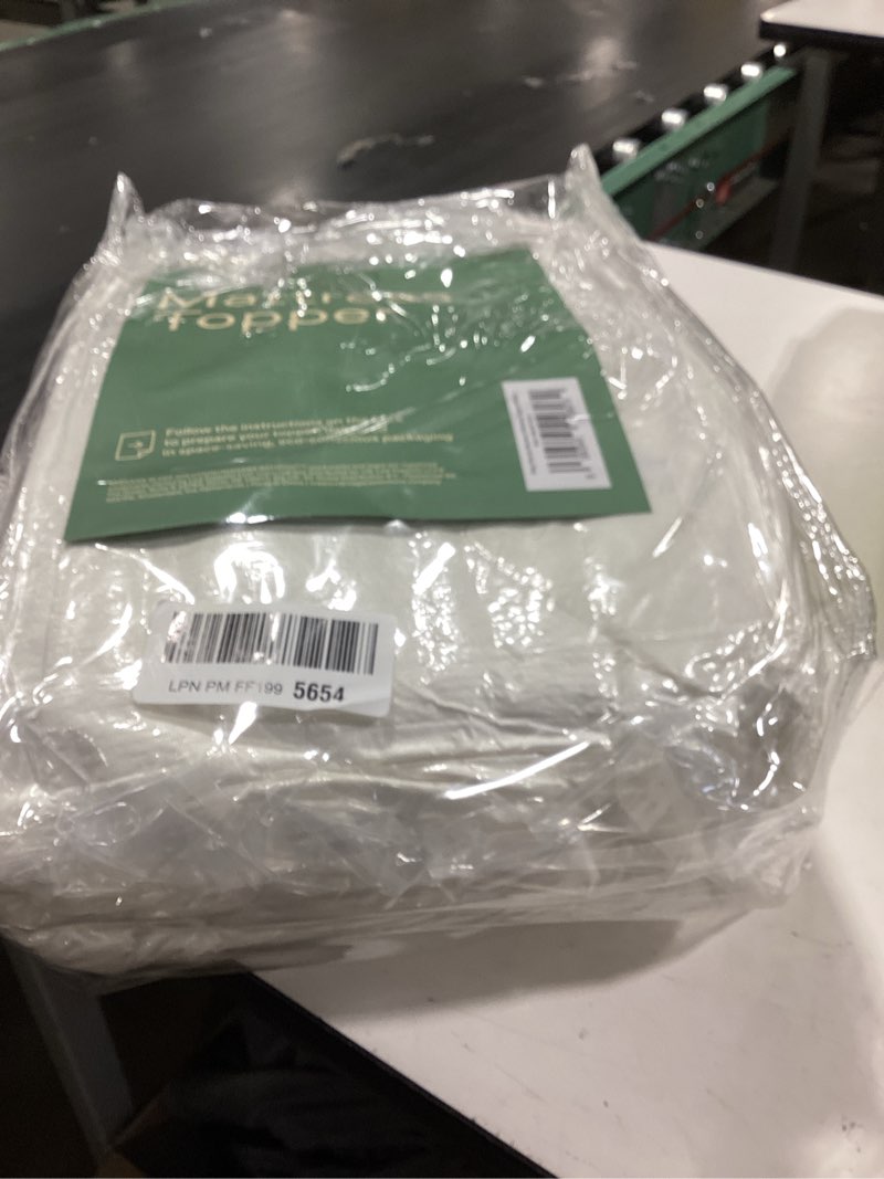 Condition photo showing New/Like New for similar to mattress topper king size, cooling thick breathable viscose made from bamboo mattress pad, soft quilted fitted mattress cover with down alternative fill (8-21”deep pocket) white king