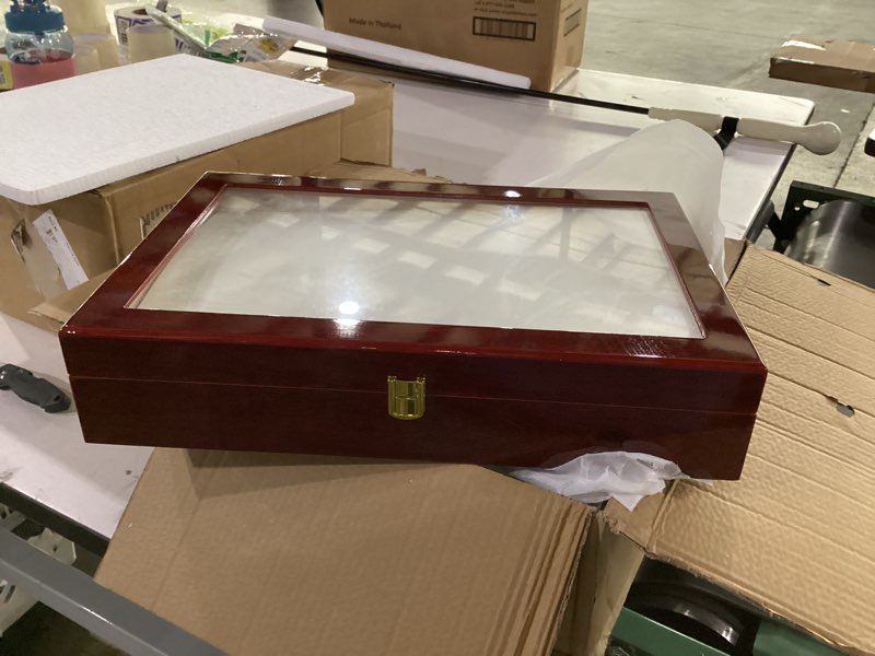 Condition photo showing Good Condition for luxury large 24 slot watch box organizer