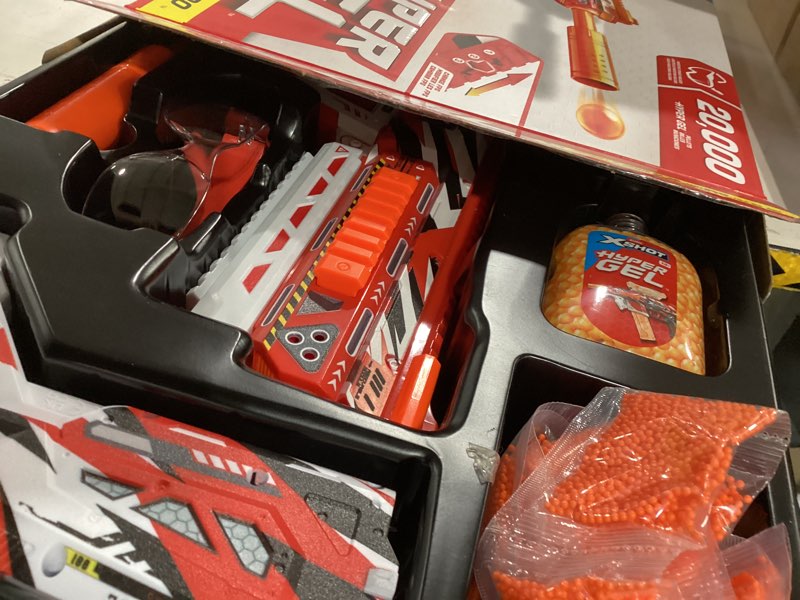 Condition photo showing Good Condition for xshot hyper gel hpg-700 blaster, semi and fully automatic gel blaster & 20,000 hyper gel pellets, 700 capacity mag, eyewear, ages 14 & up by zuru