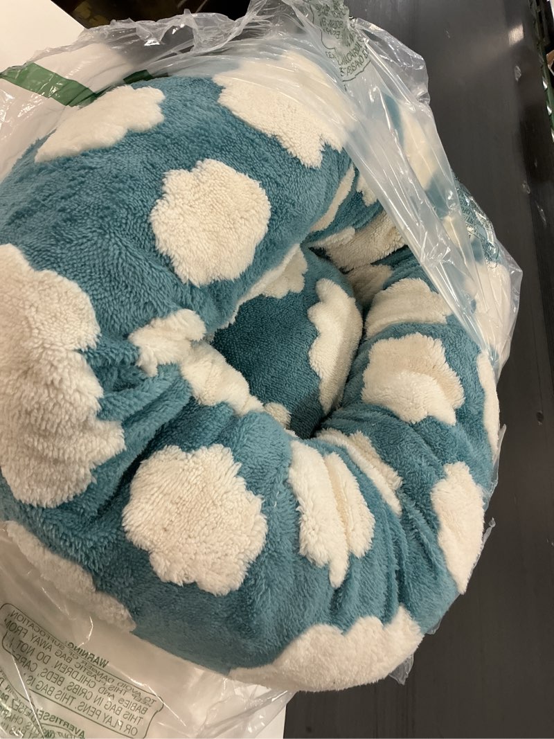 Condition photo showing Good Condition for Elevated Donut Dog Bed for Medium Dogs 50x50cm - Anti-Anxiety Calming Pet Bed with Washable Cover, Durable & Supportive Orthopedic Raised Bed for Comfort