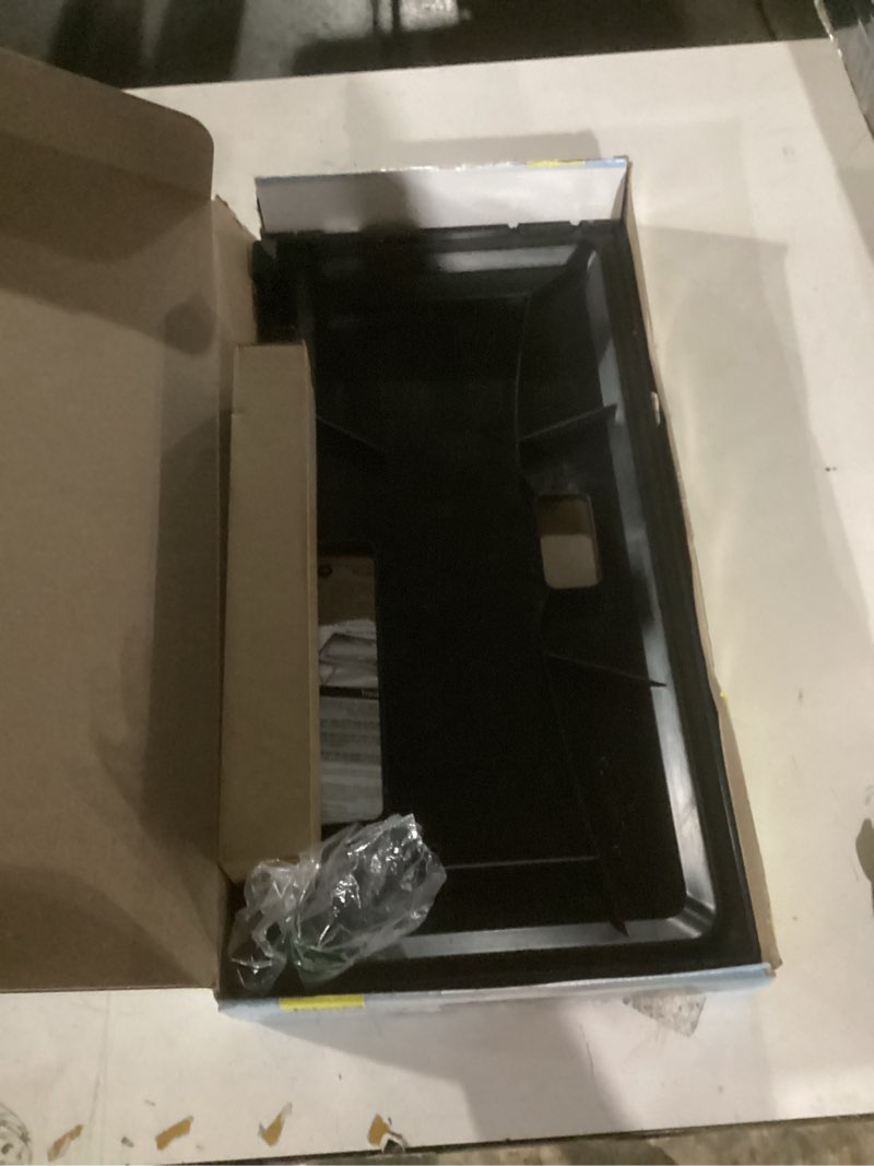 Condition photo showing Good Condition for tetra led hood 20 inches by 10 inches, low-profile aquarium hood with hidden lighting