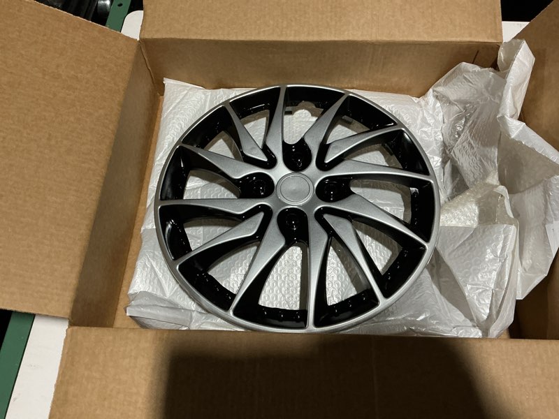 Condition photo showing Good Condition for 14 Inch Wheel Cover Hubcap Replacement for Car Hub Auto Refit Accessory with Durable Design Protects Wheels Easy to Clean
