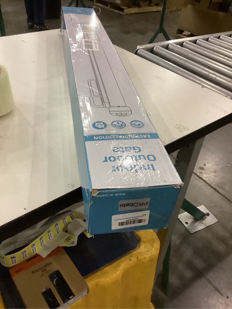 Condition photo showing Good Condition for Retractable gate