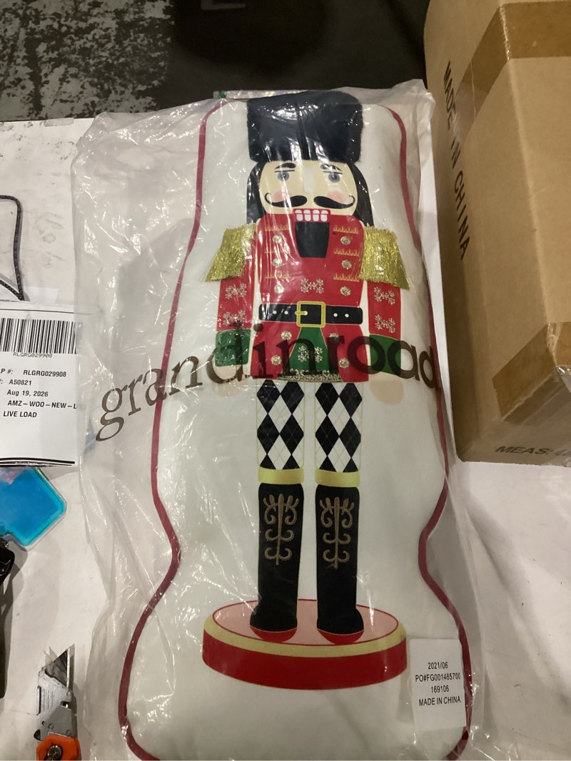 Condition photo showing New/Like New for grandinroad nutcracker pillow