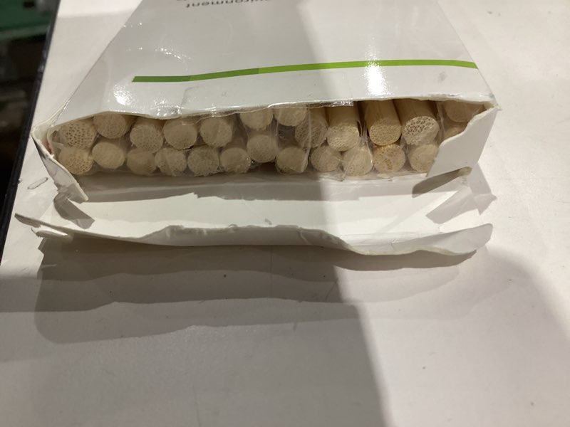 Condition photo showing New/Like New for HOPELF 25pcs Bamboo Dowel Rod Assortment - 1/4 x 17.5 Inch, Wooden Sticks for DIY Crafts 1/4" x 17.5" 25