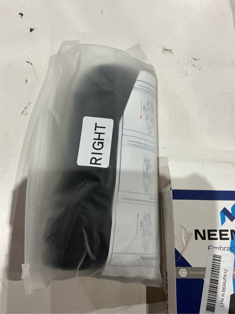 Condition photo showing Good Condition for neenca carpal tunnel wrist brace for night support,knob adjustable hand brace for tendonitis,arthritis pain?sprain,wrist splint support with sleeves for women&men