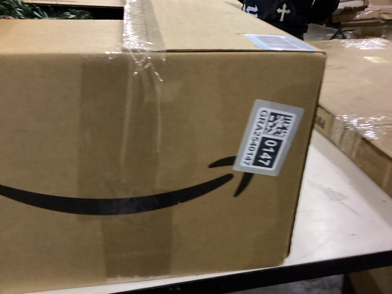 Condition photo showing As Is for Wreath