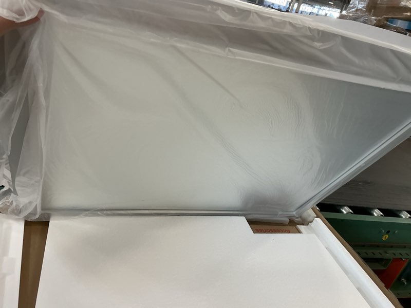 Condition photo showing Good Condition for Amorho 24x30 Inch Bathroom Mirror Silver, Thick Metal Framed Wall Mirrors for Over Sink, Brushed Nickel Mirror Perfect for Bedroom, Living Room, Entryway, Rectangle (Horizontal/Vertical). Silver 30"L x 24"W