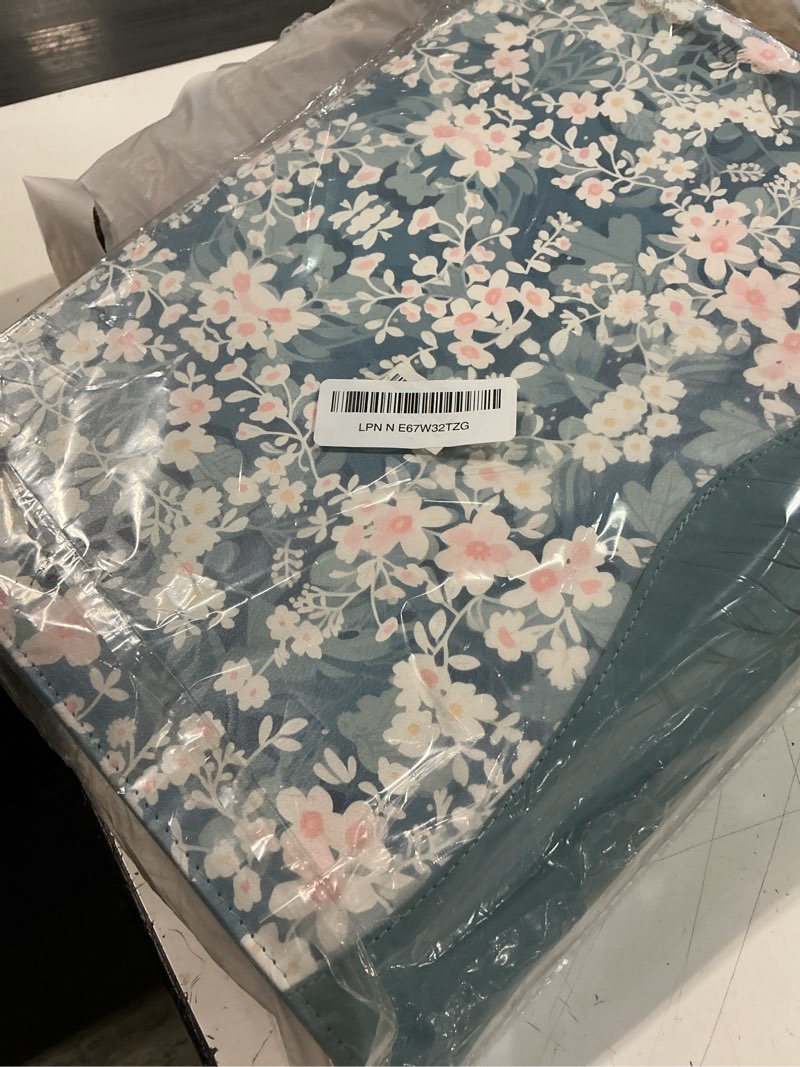 Condition photo showing New/Like New for padfolio portfolio folder binder-organizer planner notebook zippered portfolio padfolio for women & men with document sleeve,letter/a4 size clipboard,business card holders (blue flower)