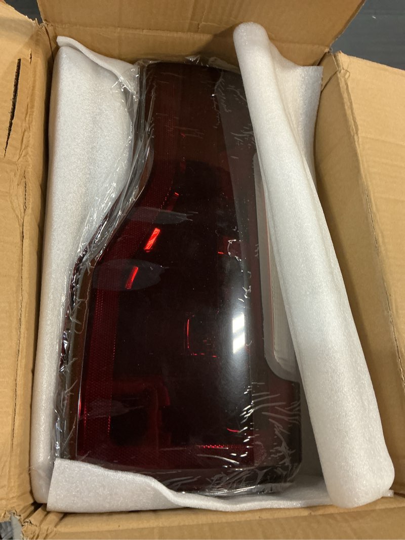 Condition photo showing New/Like New for tail light assembly compatible with 2017-2019 ford f-250 f-350 super duty driver and passenger side smoke red rear brake lamps replacement taillights (without blind spot) (without led)
