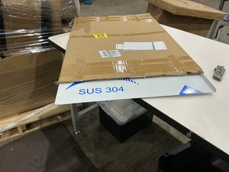 Condition photo showing Good Condition for stainless steel cutting boards for the kitchen, suitable for meat, fruits, vegetables, bread, and baking large-sized cutting boards (90 x 58cm/35.5 x 22.8 in) 35.5"l x 22.8"w