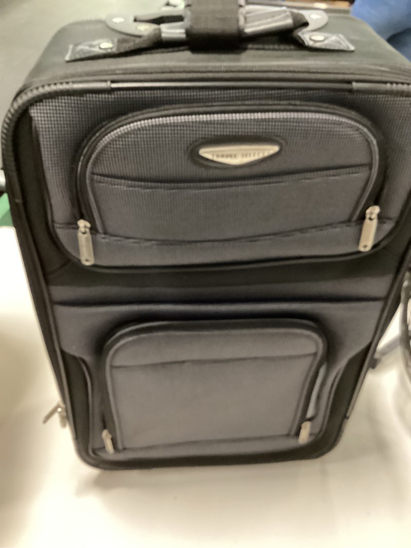 https://lotting-media.assets.bidfta.com/lotting_5b1373c5-a121-4319-bfd5-843bbbd9f70f