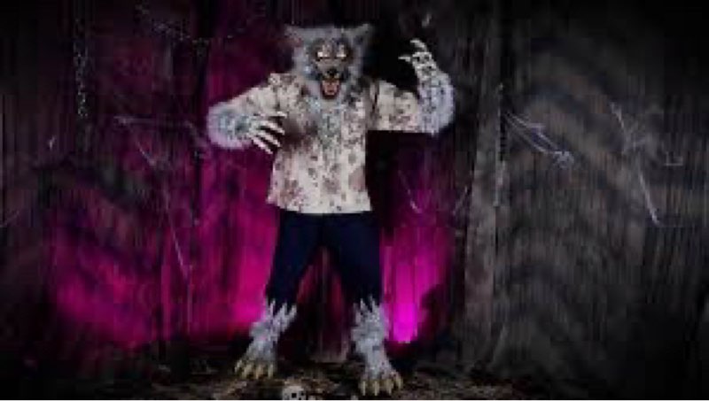 Haunted Living 7-Ft Bloodhowler