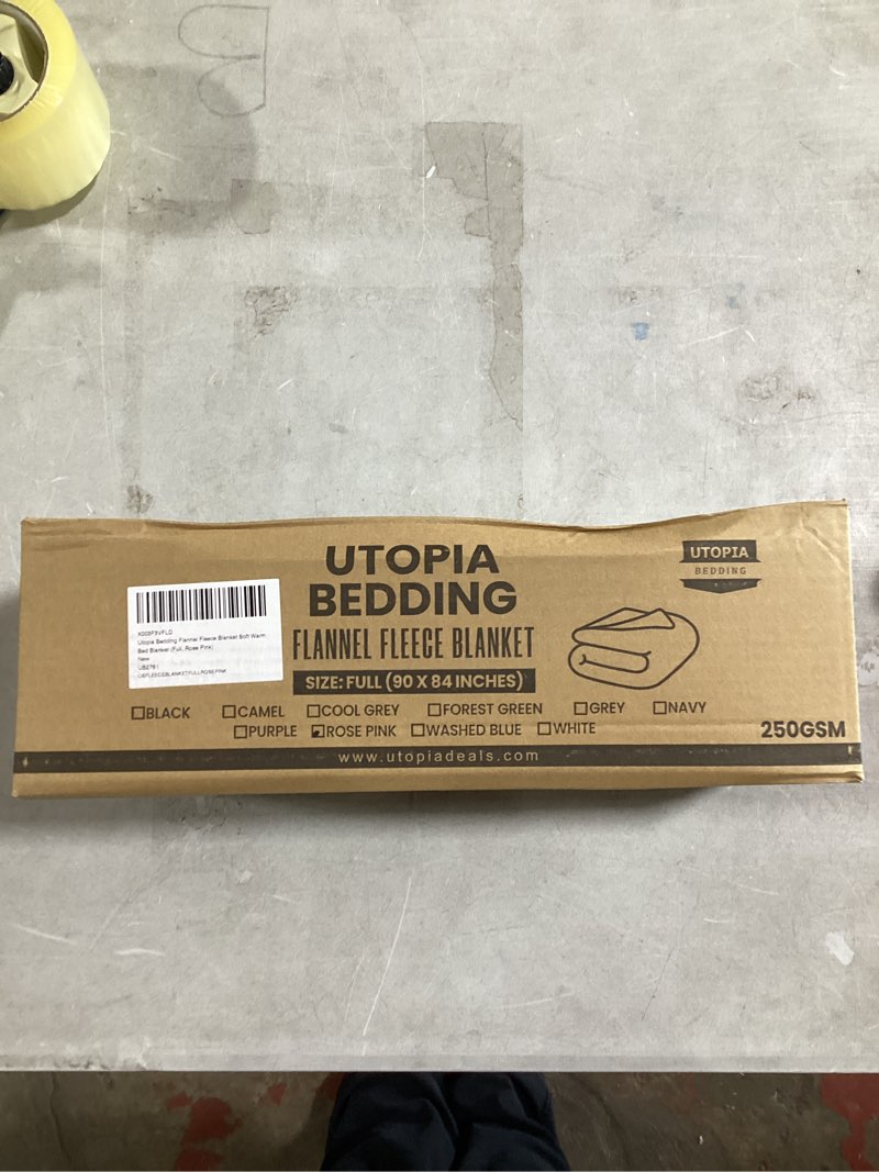 Condition photo showing New/Like New for utopia bedding fleece blanket full size rose pink lightweight fuzzy soft anti-static microfiber bed blanket (90x84 inches)