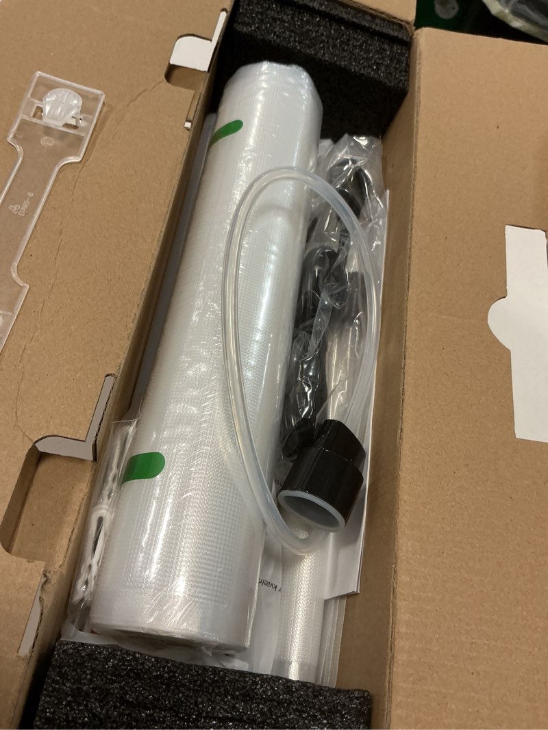 Condition photo showing Good Condition for AMOLEN Vacuum Sealer Storage Bags Kit for Filament 20kPa, Dual-Use Vacuum Sealer Machine for Food 60kPa with Build-in Cutter&Storage, Digital Countdown, Air Suction Hose, 30 Vacuum Bags